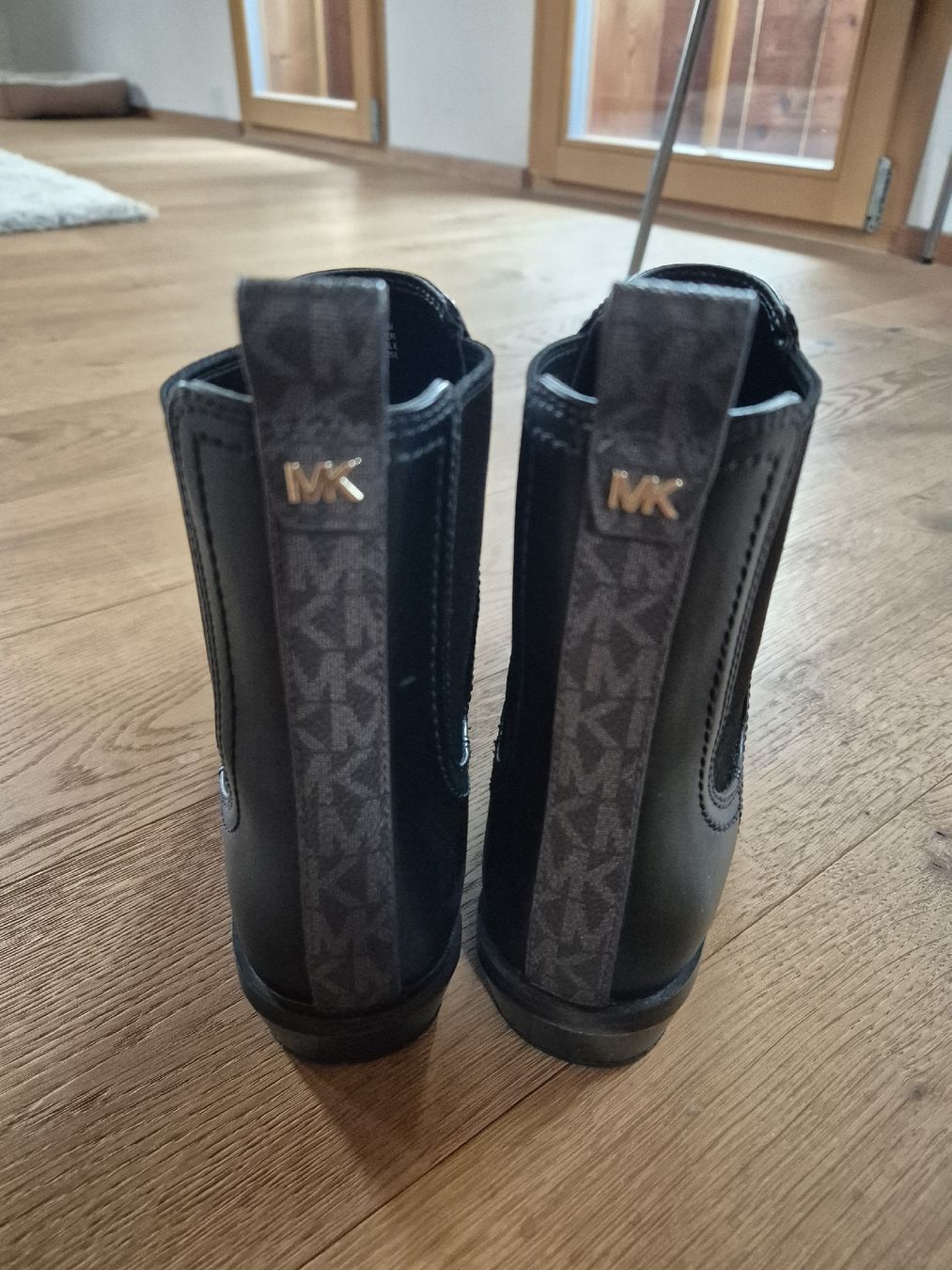 Michael Kors Scarpe da donna: Michael Kors Stiefelette Gr. 37 – Usato da Worb venduto da Celine025 2
