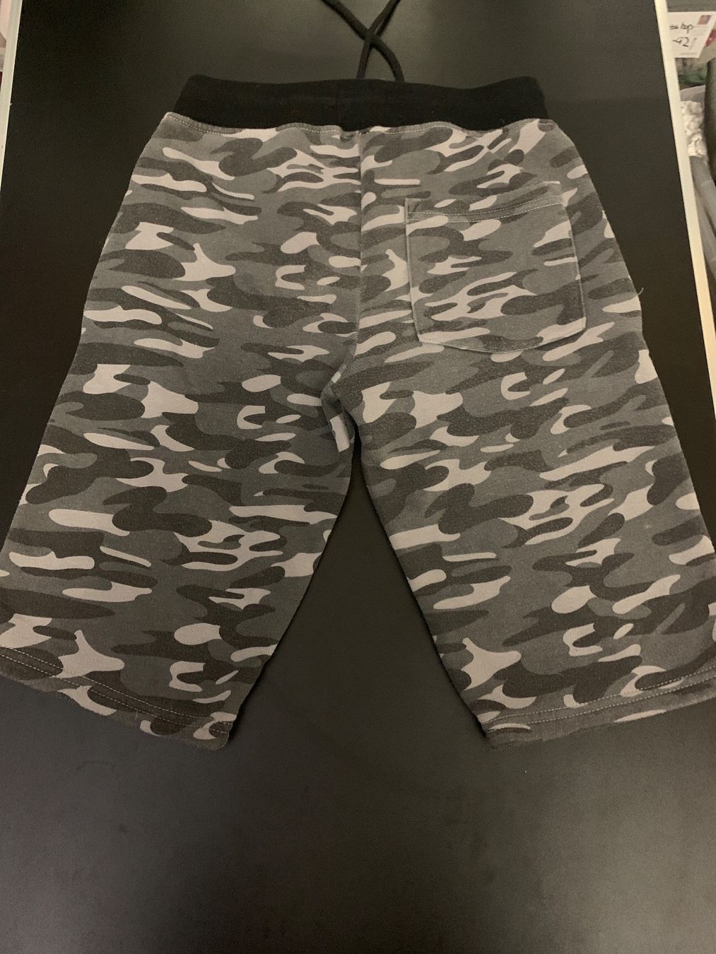 Pantaloni: Kurze Hose Jungen Gr. 158 Primark – Usato da Oberweningen venduto da Bumblebee2 1