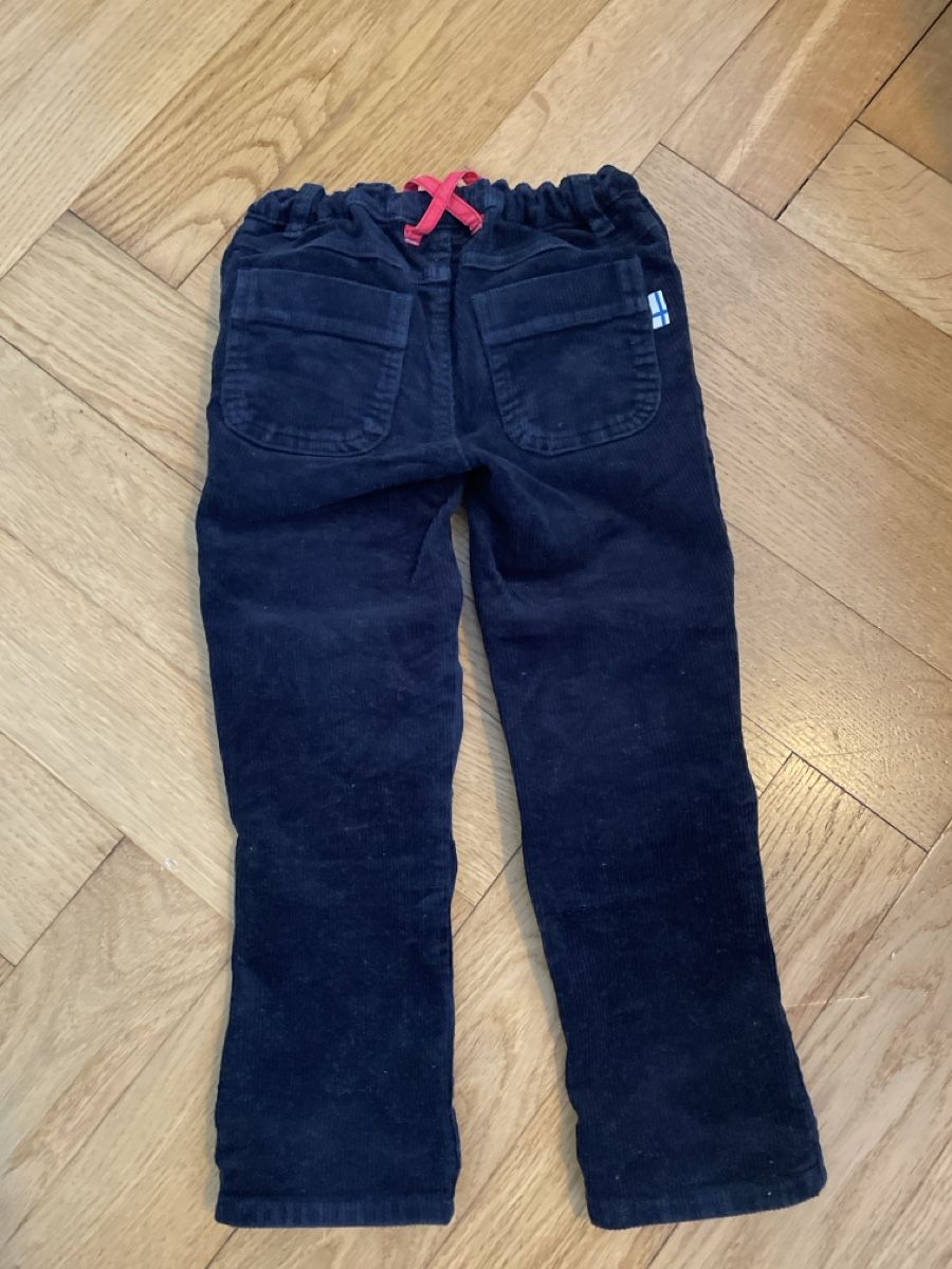 Finkid Pantaloni: Finkid Kuusi Cordhose 100/110 – Usato da Bern venduto da pr12 1