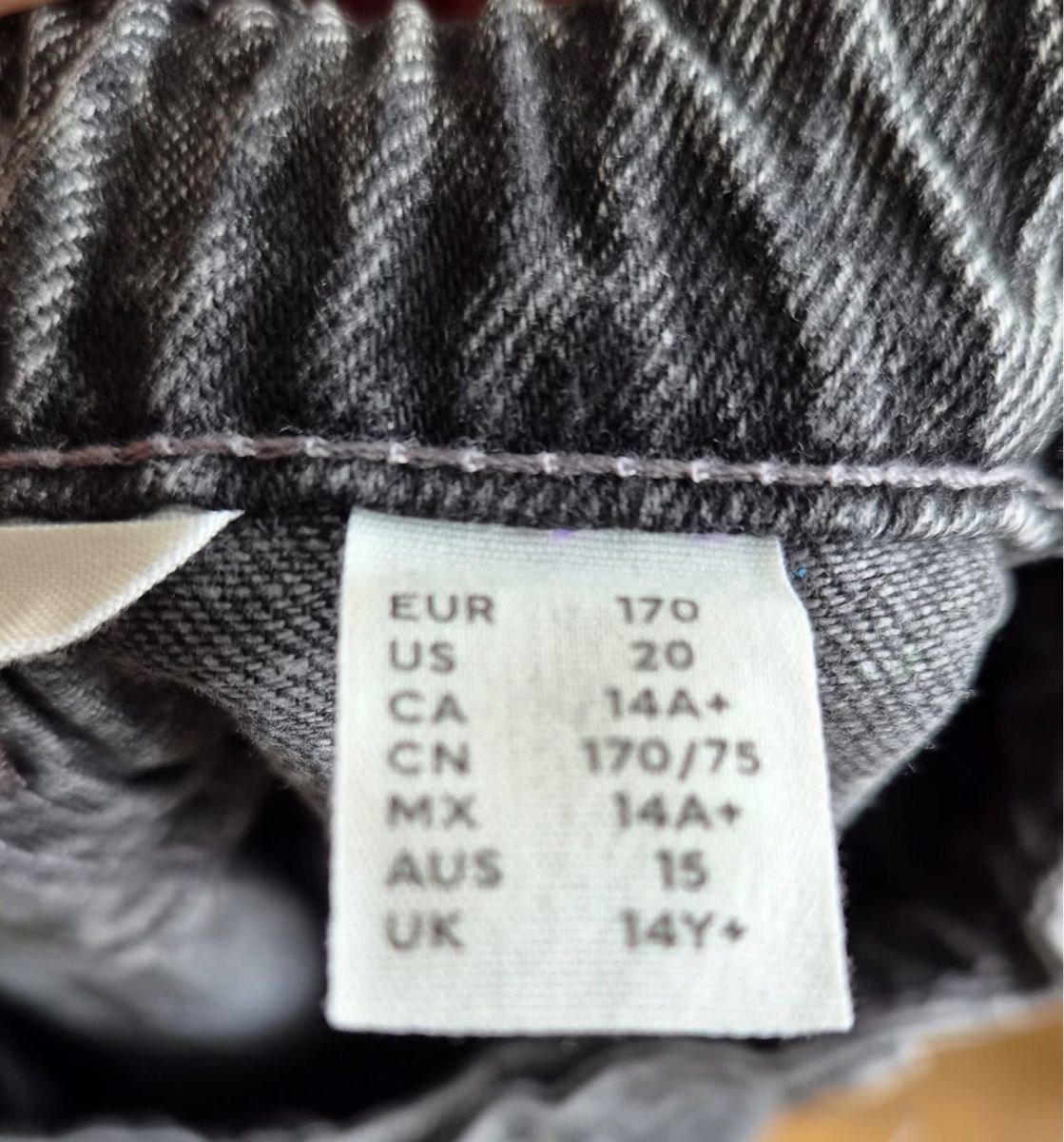 H&M Hosen: Jeans – Neu (gemäss Beschreibung) aus Zürich von Moskitia 2