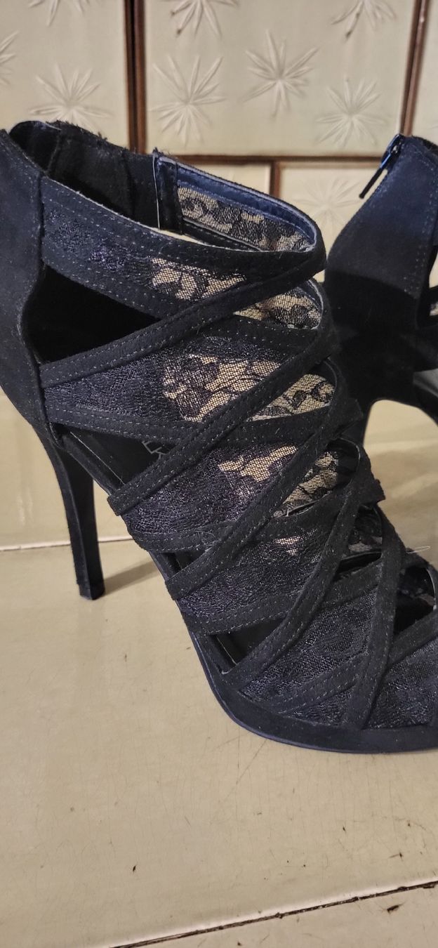 Damenschuhe: High Heels schwarz – Gebraucht aus Dürrenäsch von Noana1108