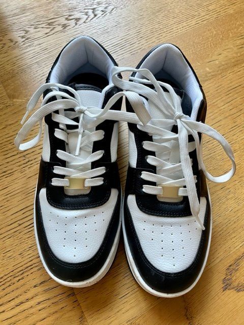 Bershka Scarpe da donna: Sneakers Bershka nr. 36 – Usato da Ligornetto venduto da GiadaG