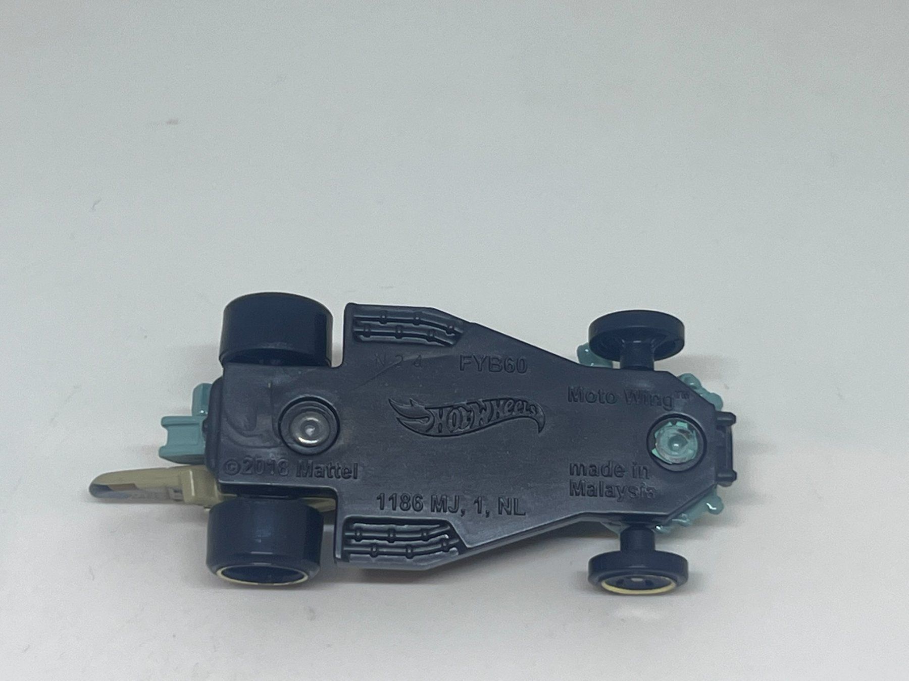 Hot Wheels Modellini d'auto: Hot Wheels Moto Wing #9 – Usato da Wildegg venduto da LaaBoutique 3