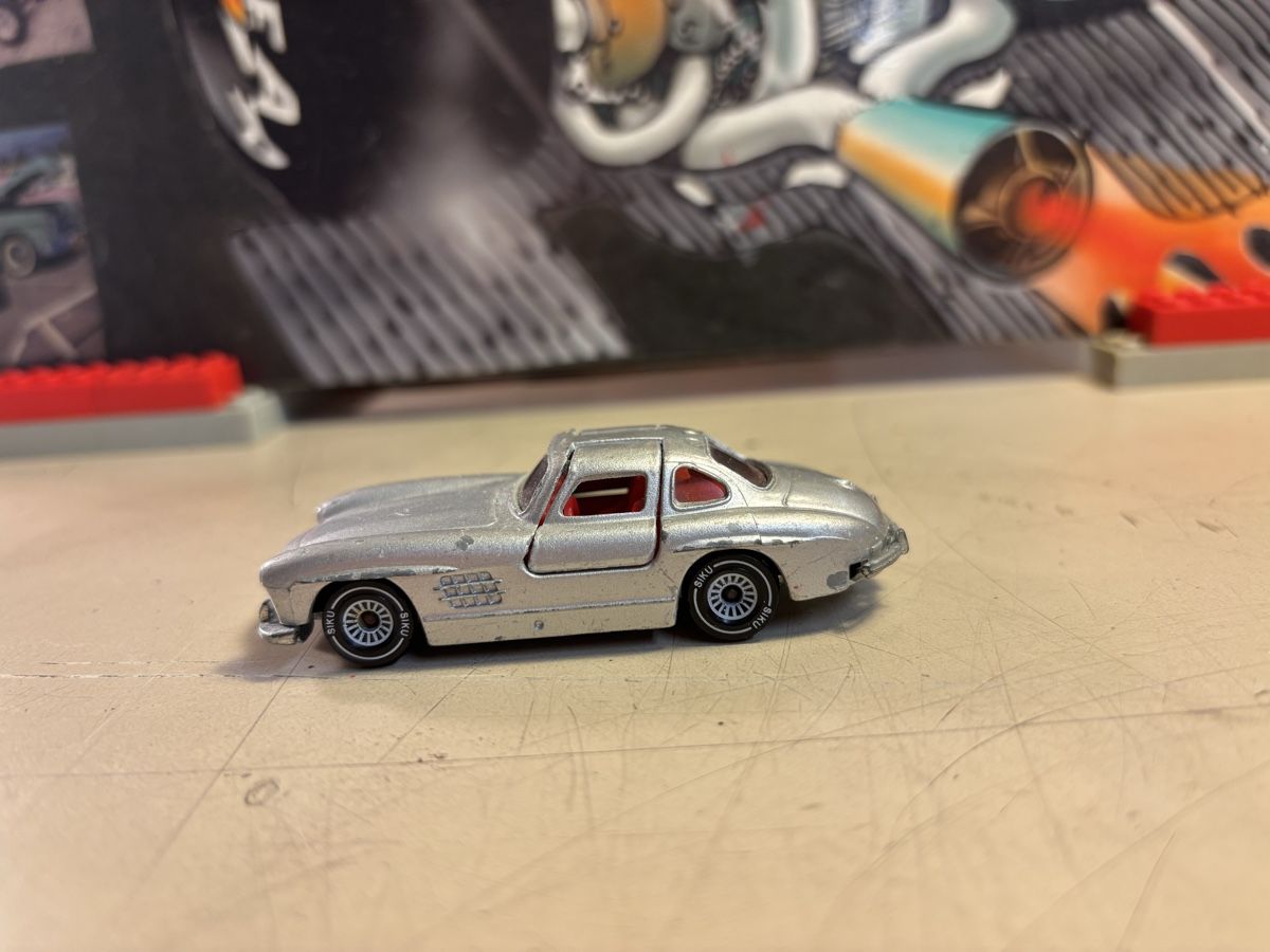 Siku Modellini d'auto: Siku Mercedes 300SL – Usato da Möriken AG venduto da Classics16 1