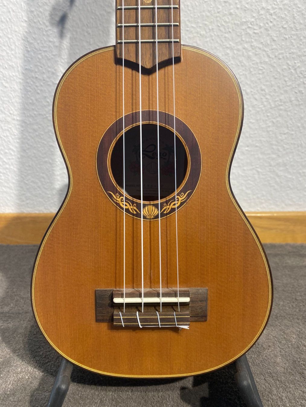 Strumenti musicali: Leho Sopran-Ukulele – Usato da Zug venduto da sportsandmanytrees 1