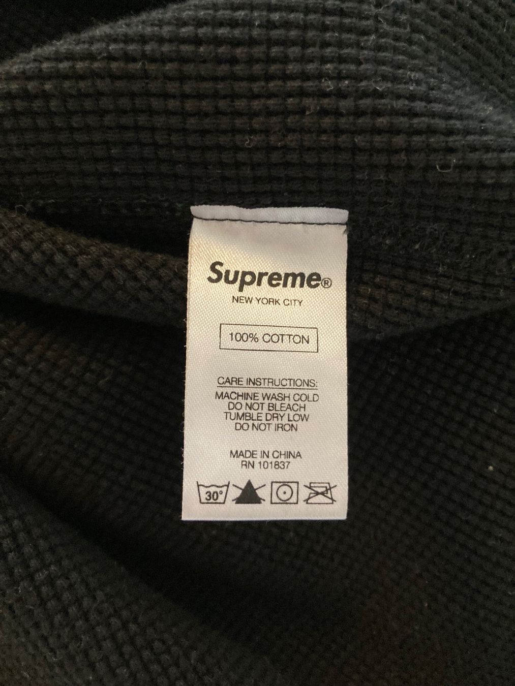 Pullover & Sweatshirts: SUPREME - Shirt manches longues - M – Gebraucht aus Denges von esi_qf9x 2