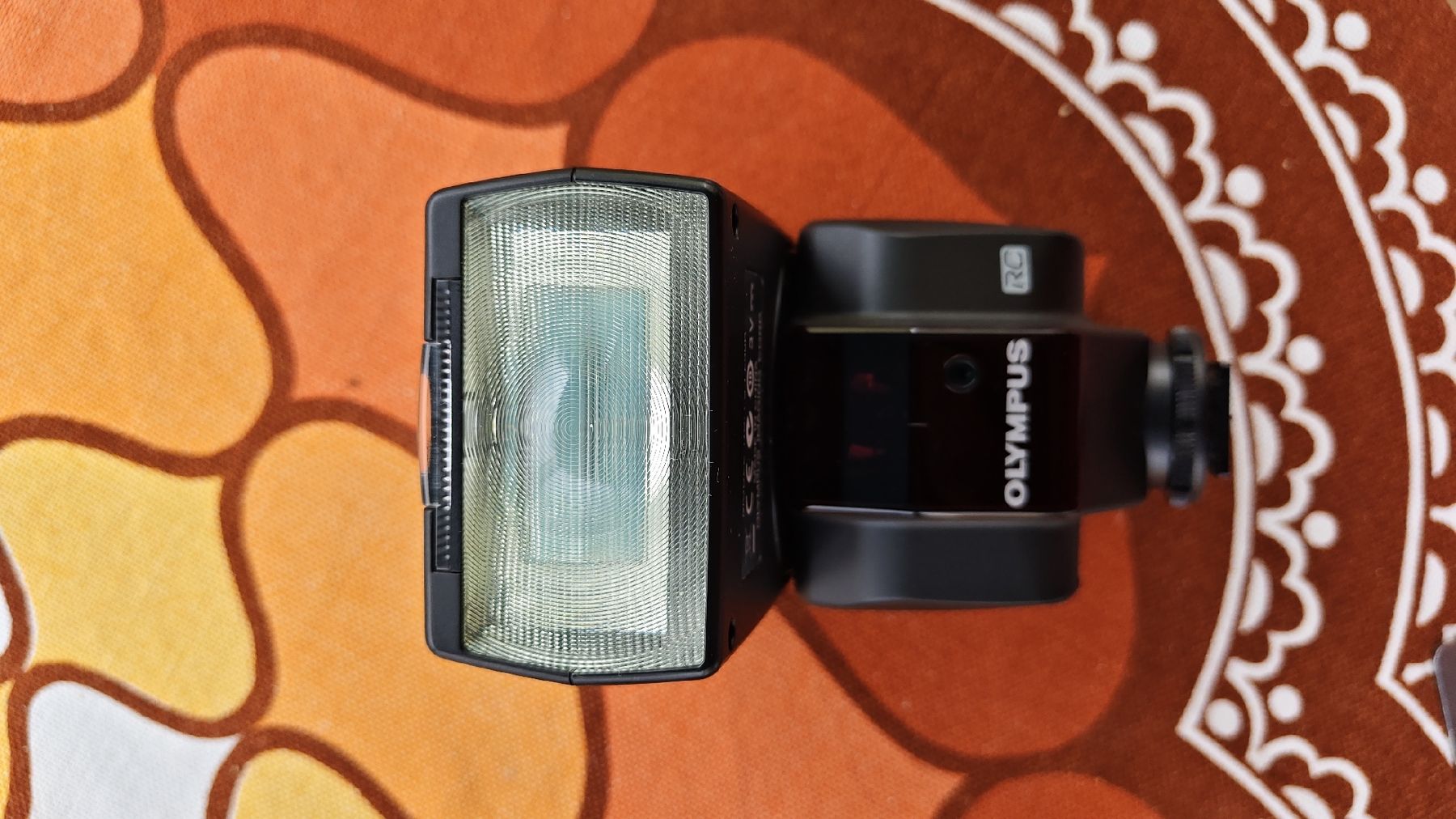 Olympus Kamera: Olympus OM-D E-M10, avec accessoires – Gebraucht aus Sugiez von clo_76gd 3