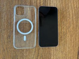 iPhone 12 violet