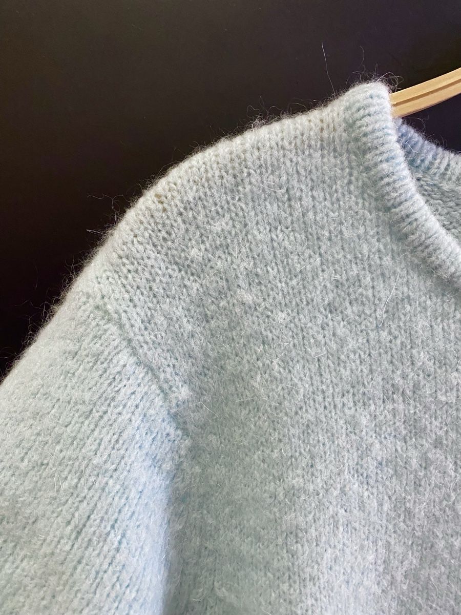 Pulls & Sweat-shirts: American Vintage Pullover hellblau M – D'occasion à Büron par Coerner 1