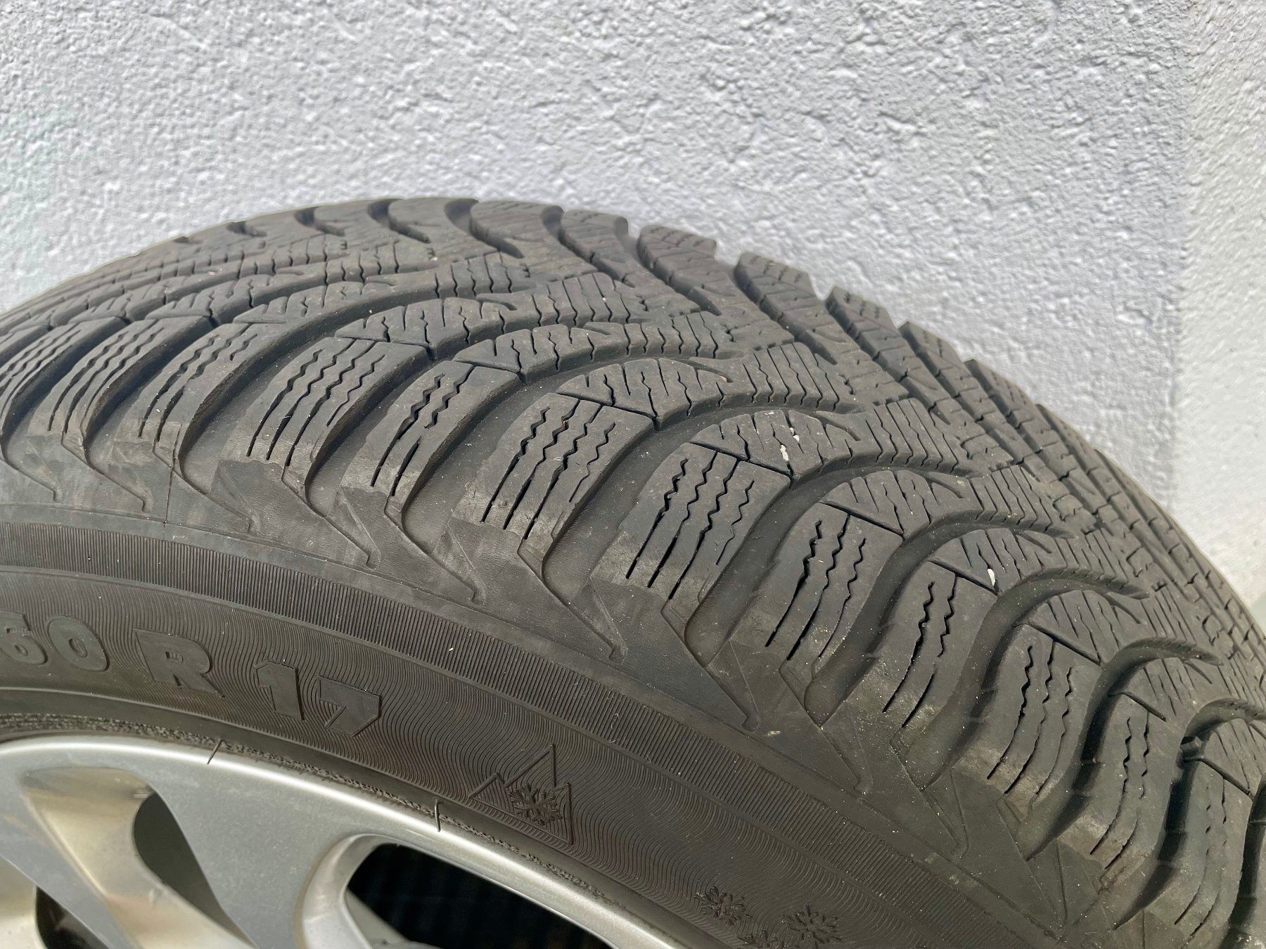 Mercedes-Benz Pneumatici & Ruote complete: Mercedes Komplett-Winterräder – Usato da Buckten venduto da Mrct 1