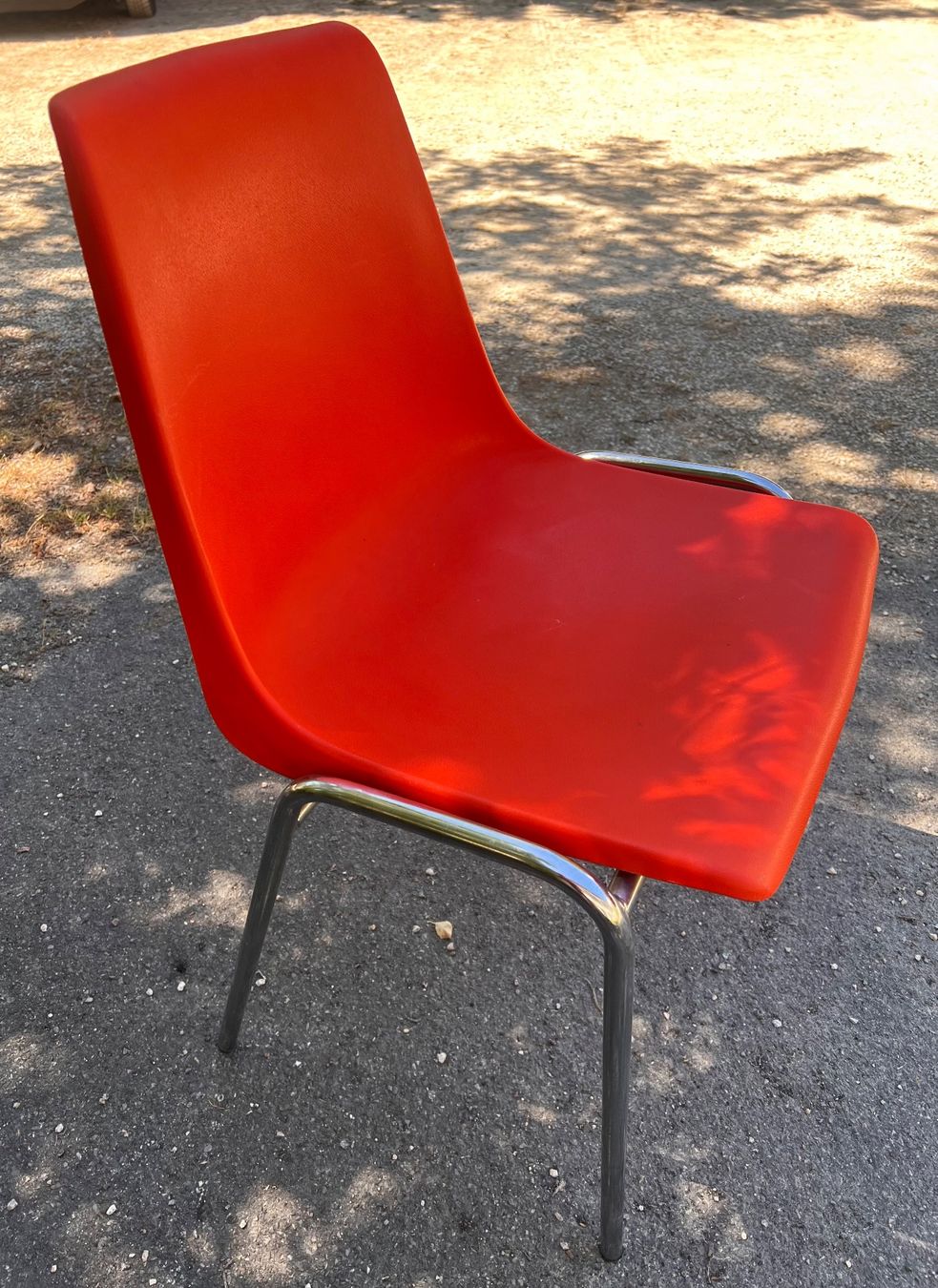 Stühle: OWI Kunststoffstühle " EXPO" 1970 – Gebraucht aus Tecknau von salzberg.ch 2