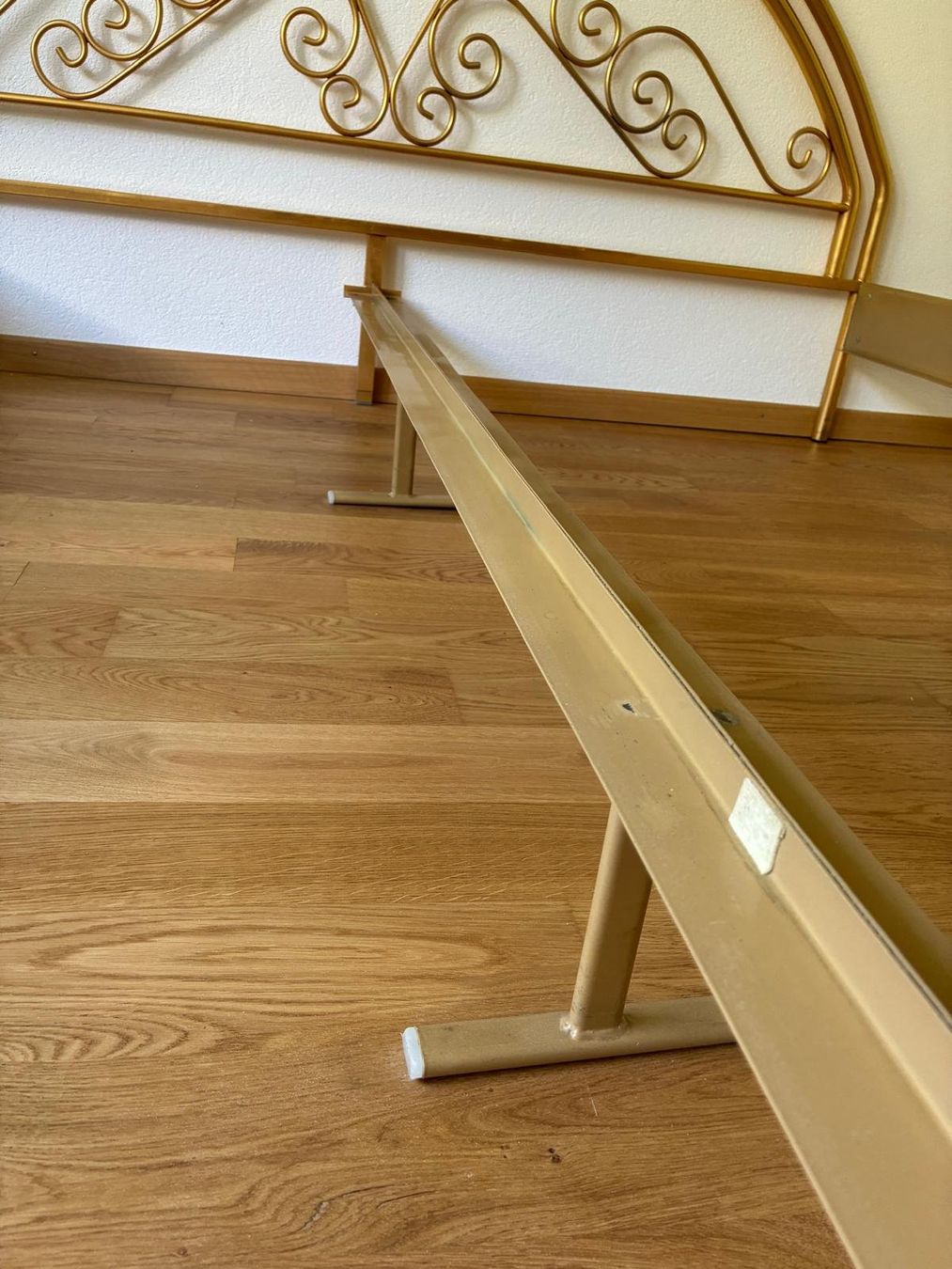 Bico Betten: Goldenes Bett – Gebraucht aus Jona von Lucie.P 7