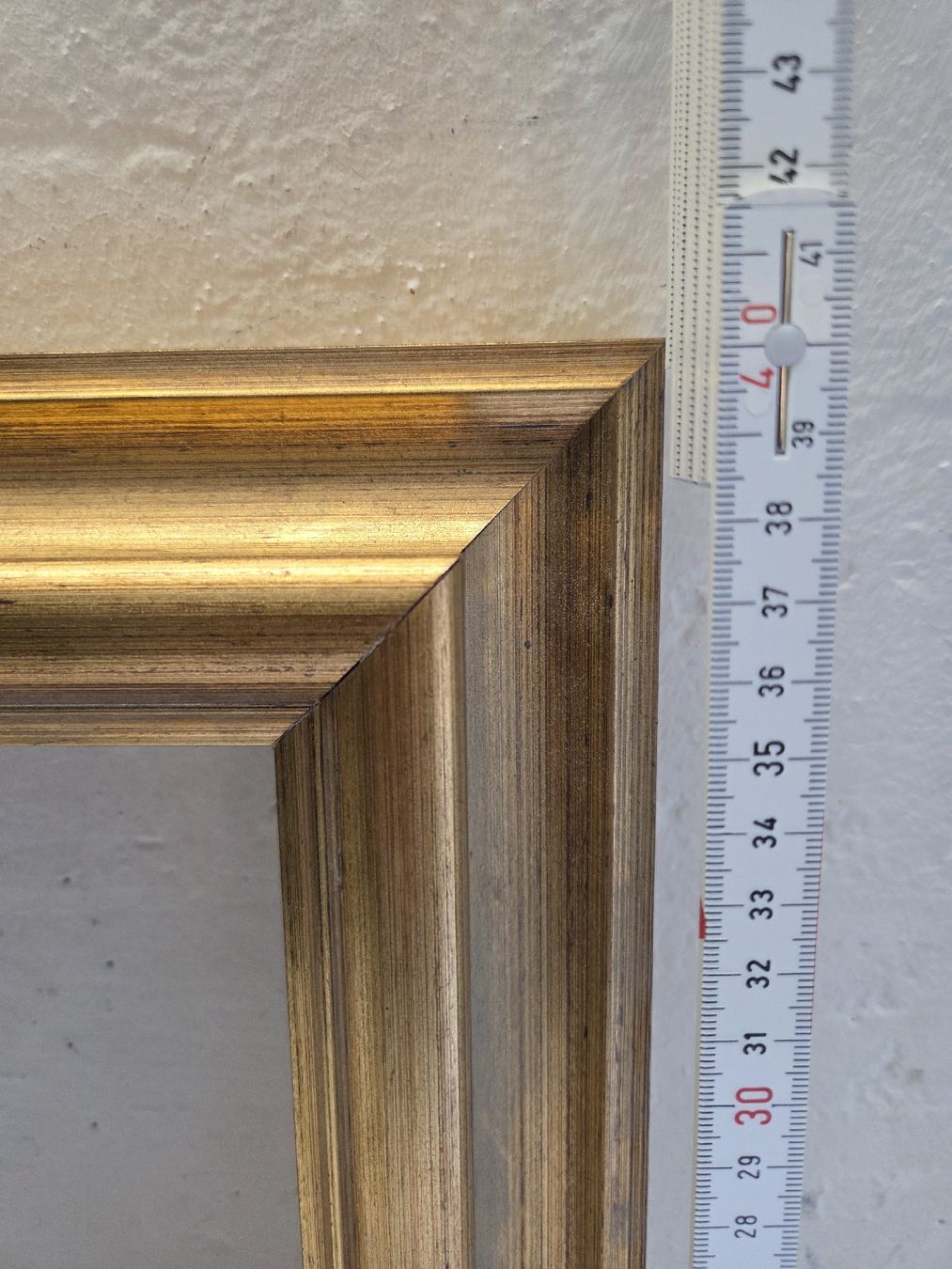 Cadres de tableaux: Alter Bilderrahmen Holz goldbemahlen.. – D'occasion à Stans par Ducati16 5