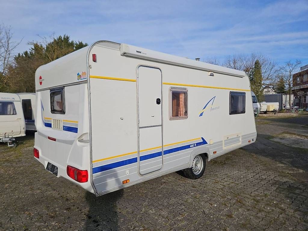 Veicoli da campeggio: A vendre Burstner 4825 Amara avec omnistor Thule – Usato da Belmont-Yverdon venduto da FloridaJeep