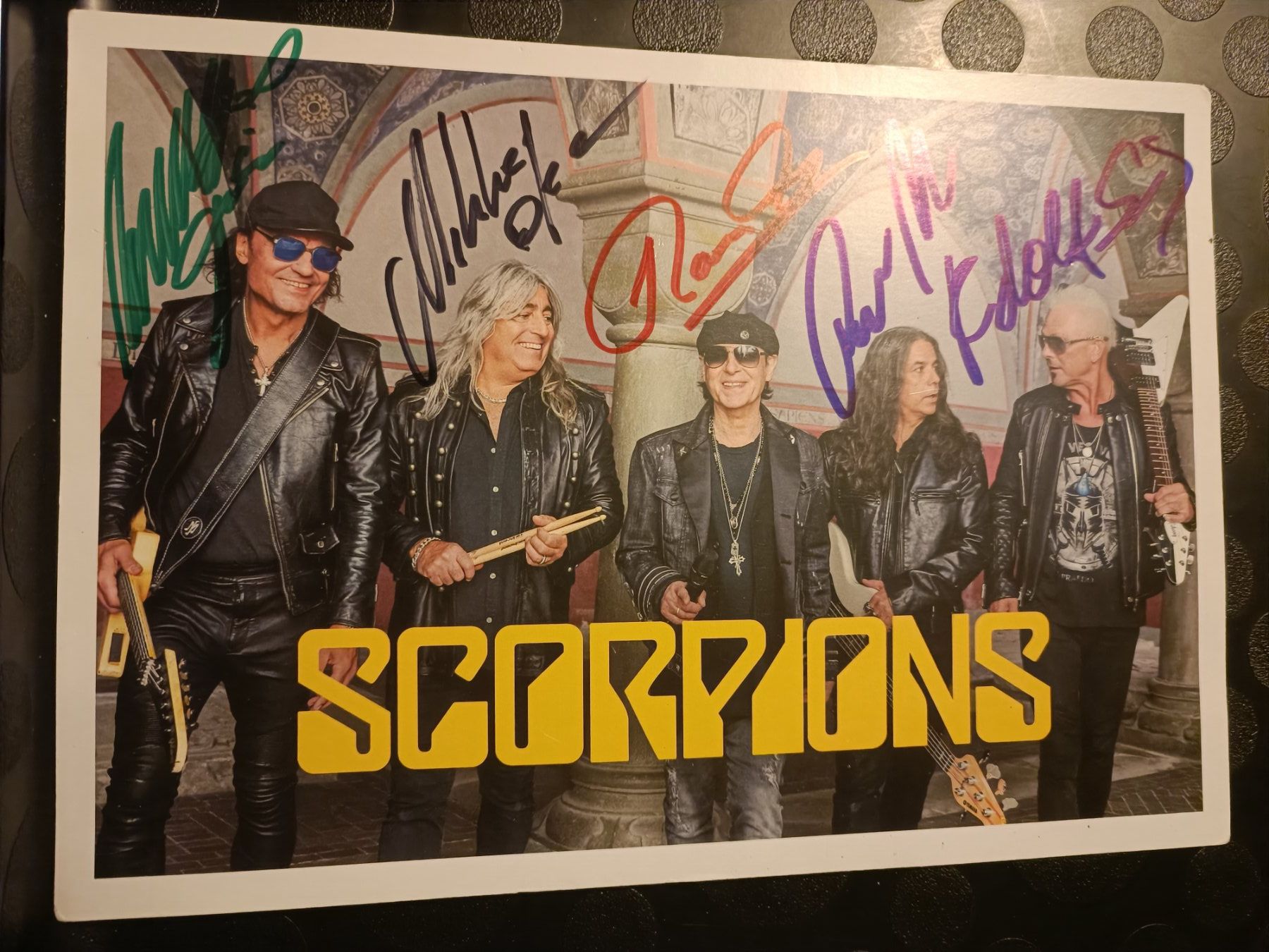 Autografi: Scorpions - handsigniert - 15x20cm – Usato da Menziken venduto da Artographs
