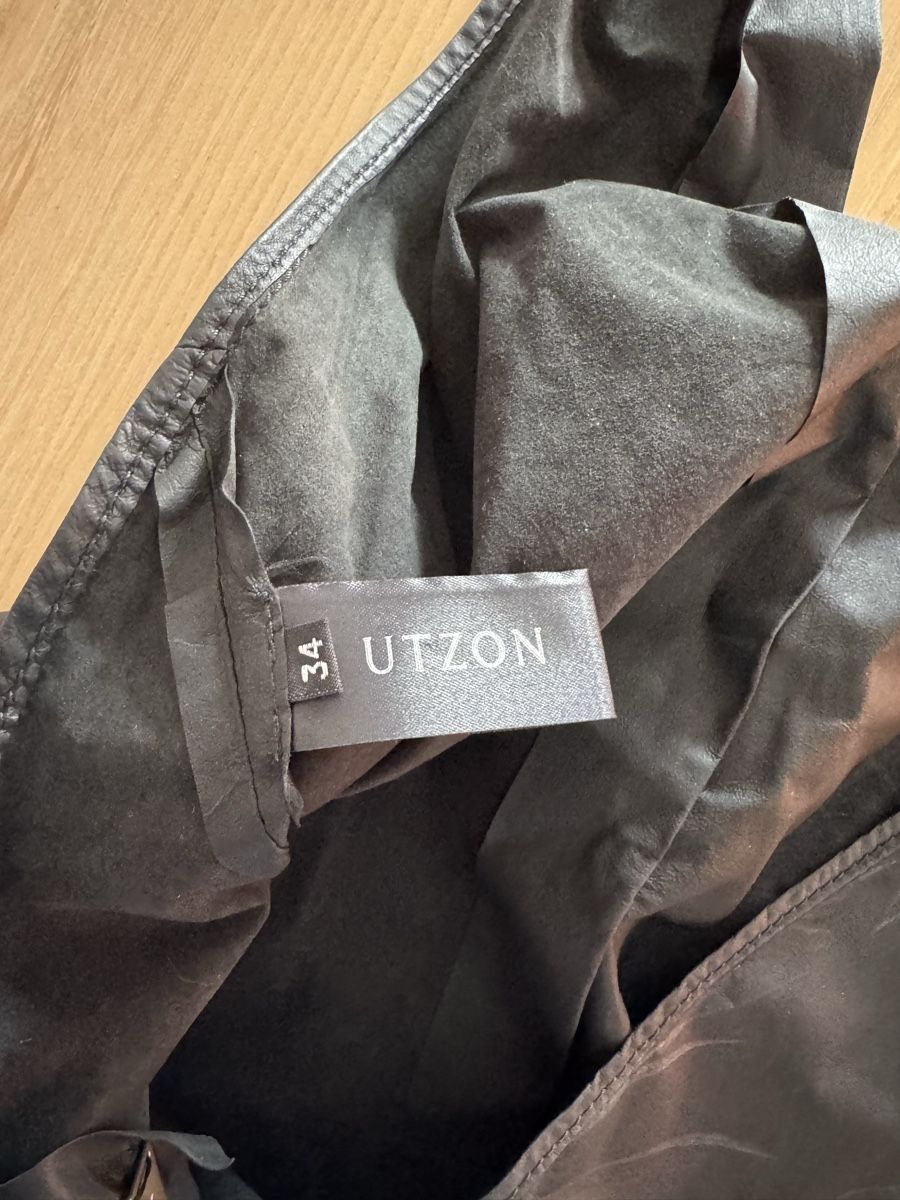 Top: UTZON Top schwarz, Grösse 34 – Nuovo (secondo la descrizione) da zürich venduto da dalia06 2