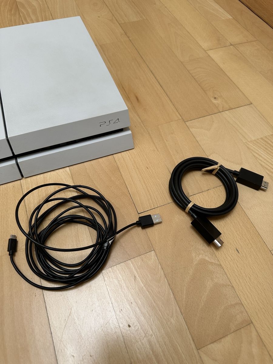 Sony Console: Playstation 4 (1. Generation) weiss – Usato da Abtwil SG venduto da PauloDybala10 3