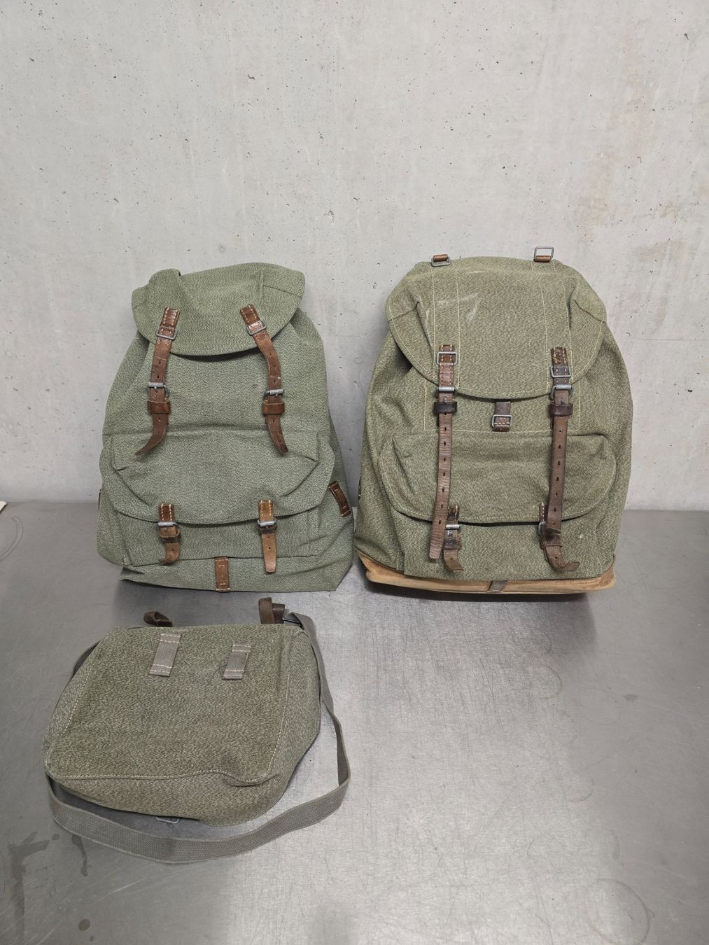 Schweizer Armee Zaini: Schweizer Armee Rucksack 58 – Usato da Gerlafingen venduto da auniho