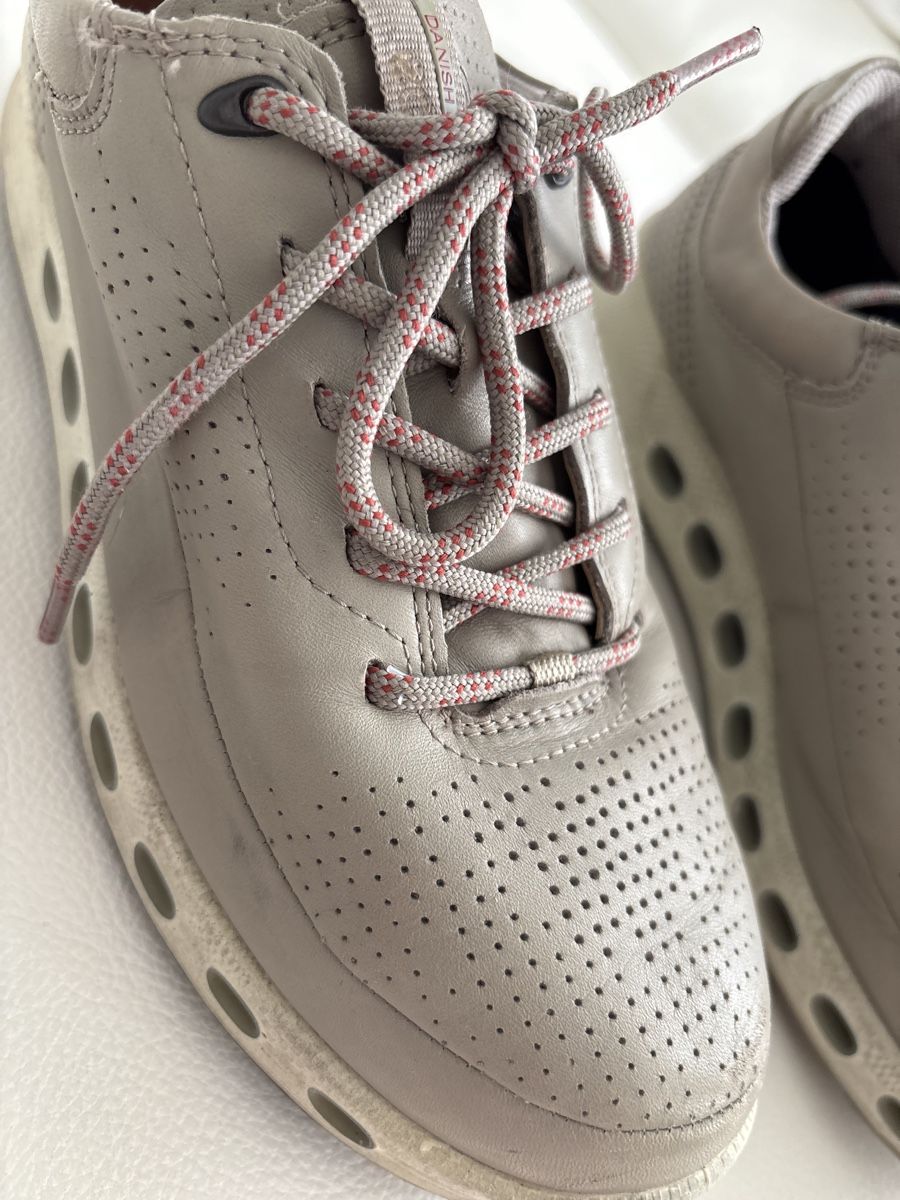 Scarpe da donna: ECCO Schuhe, Gr. 39/40, Beige/grau – Usato da Zofingen venduto da MasterPCI 2
