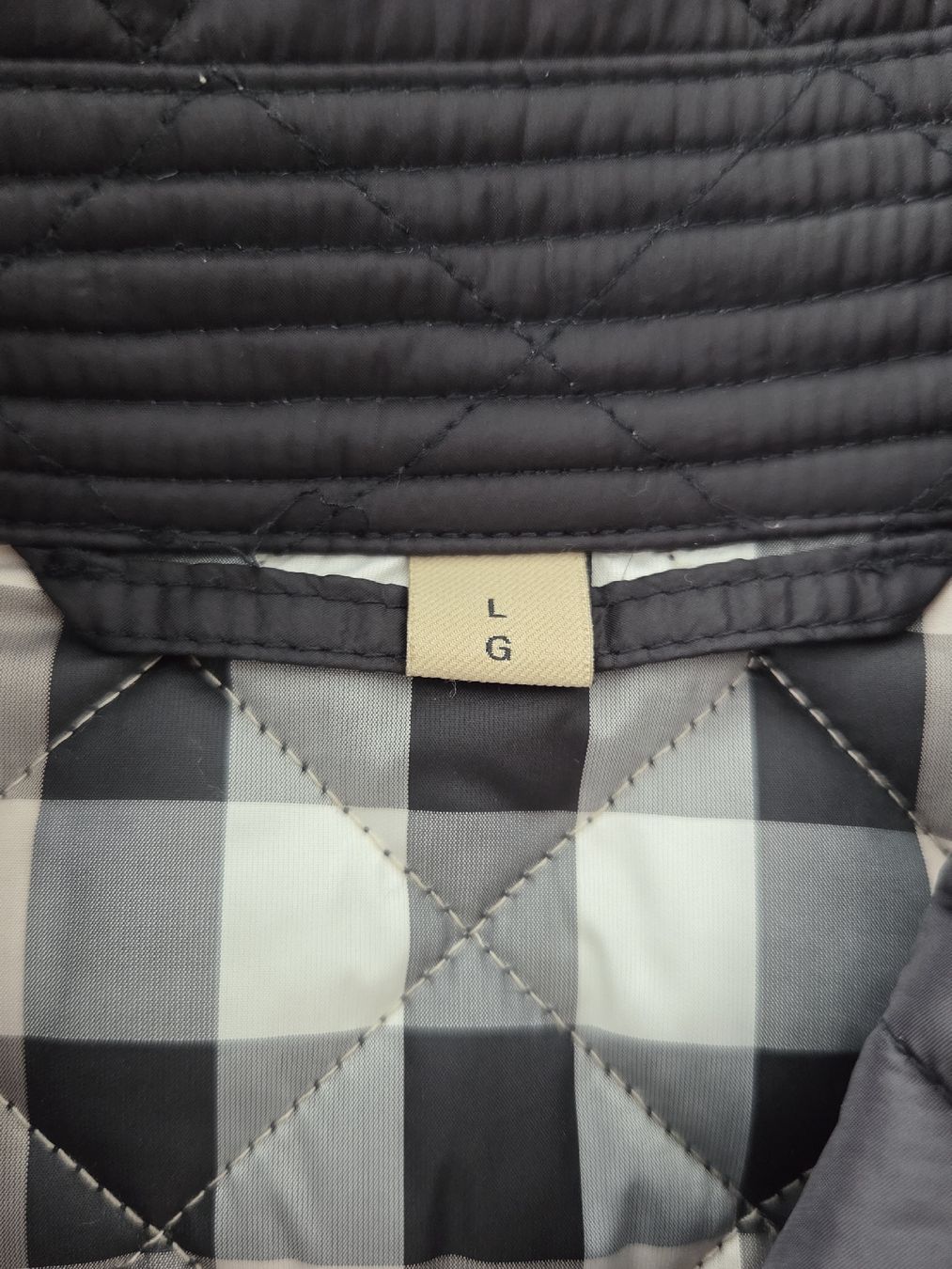 Burberry Giacche: schöne Burberry Steppjacke – Nuovo (secondo la descrizione) da Wiesendangen venduto da Sinhuk 4
