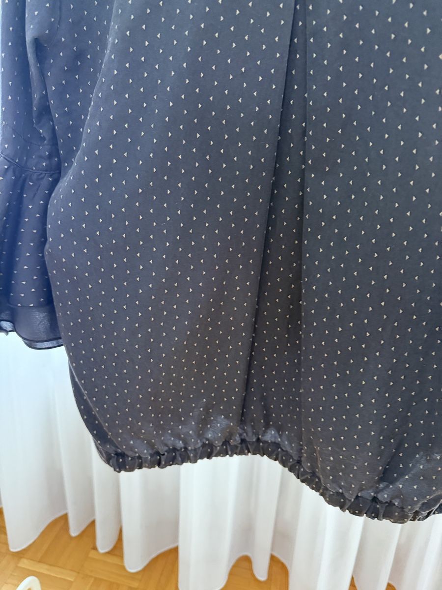 Camicette: Bluse 35% Seide – Usato da Dübendorf venduto da Martha06 4