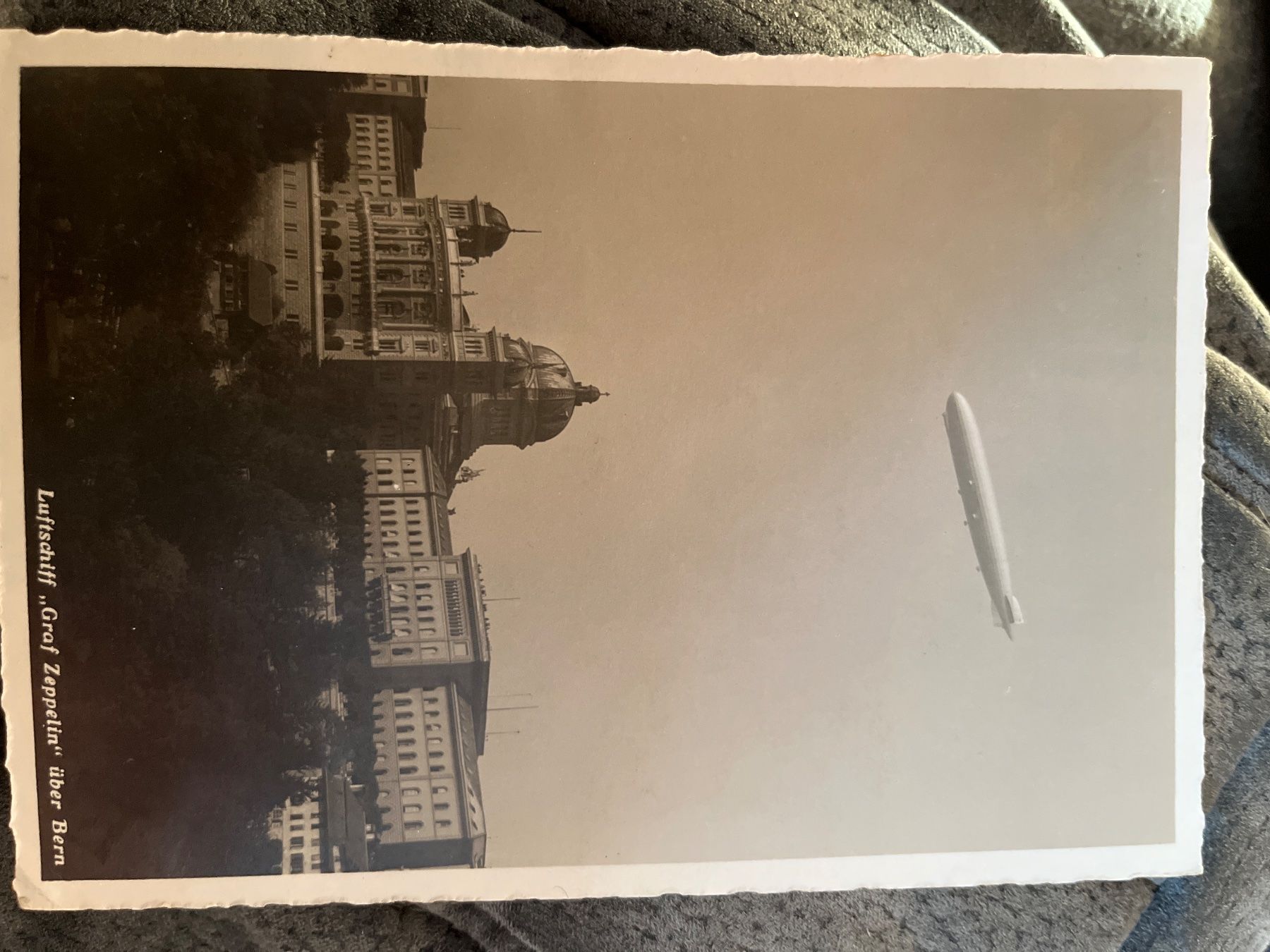 Tutti i francobolli: Zeppelin Schweizfahrt 1930 ab Bern nach Basel, nach Tschechi – Usato da Henggart venduto da Flaty1 1