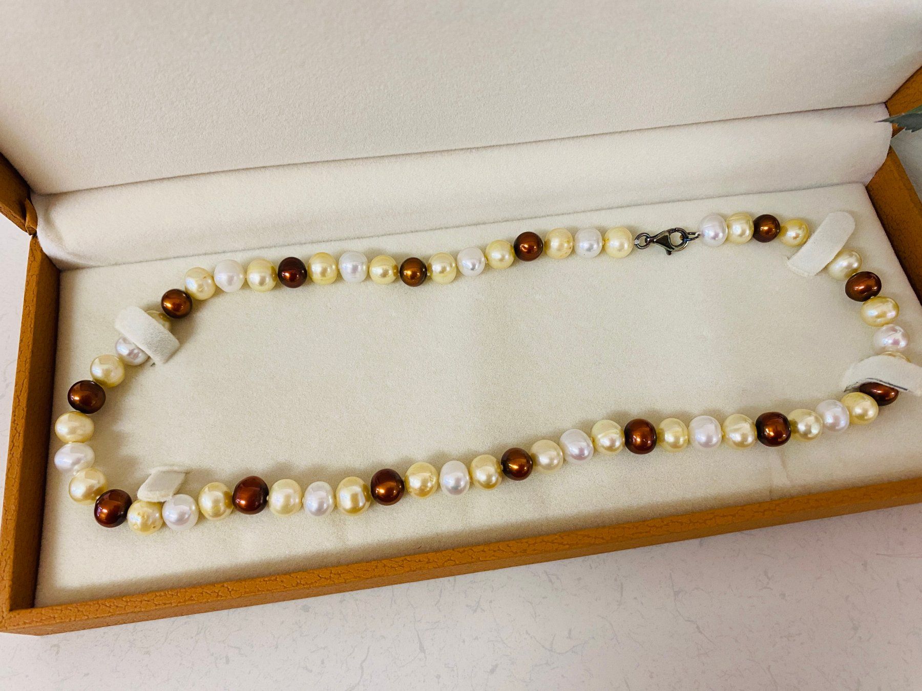 Catenine: Elegance Perlenkette Multicolor mit echten Süsswasserperlen – Nuovo e nell'imballaggio originale da Niederhelfenschwil venduto da Chleeblatt1938 4