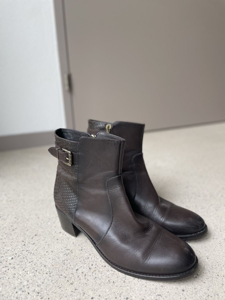 Scarpe da donna: Lederstiefeletten Roberto Botella Gr.41 – Nuovo (secondo la descrizione) da Zürich venduto da Mary233