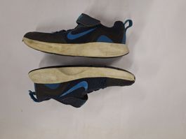 Nike Turnschuhe Gr. 31.5