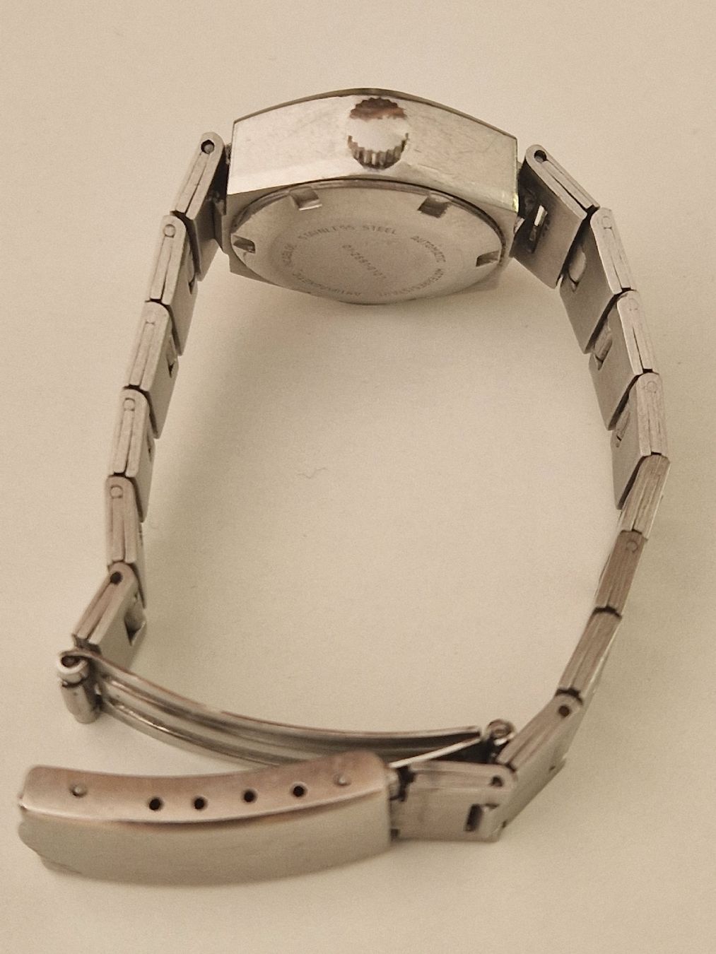 Avia Uhren: Vintage "Avia" Swiss Made Automatic Damenuhr – Gebraucht aus Bern von Ak1917 1