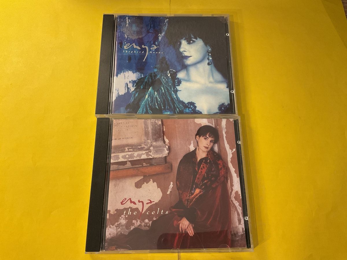 CD: Enya - Shepherd Moons & The Celts CD - Sehr Gut! – Usato da Steinach venduto da Quarkie