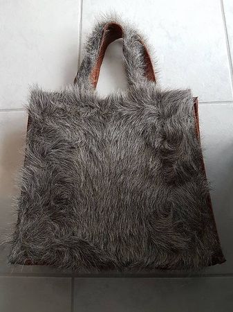 Tasche mit Kunstpelz