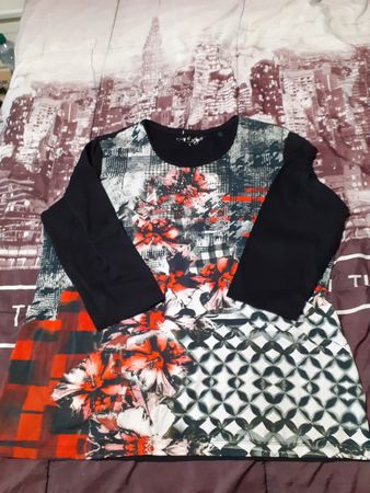 Frühlings-Shirt im Patchwork-Stil mit Blumen, Gr. L