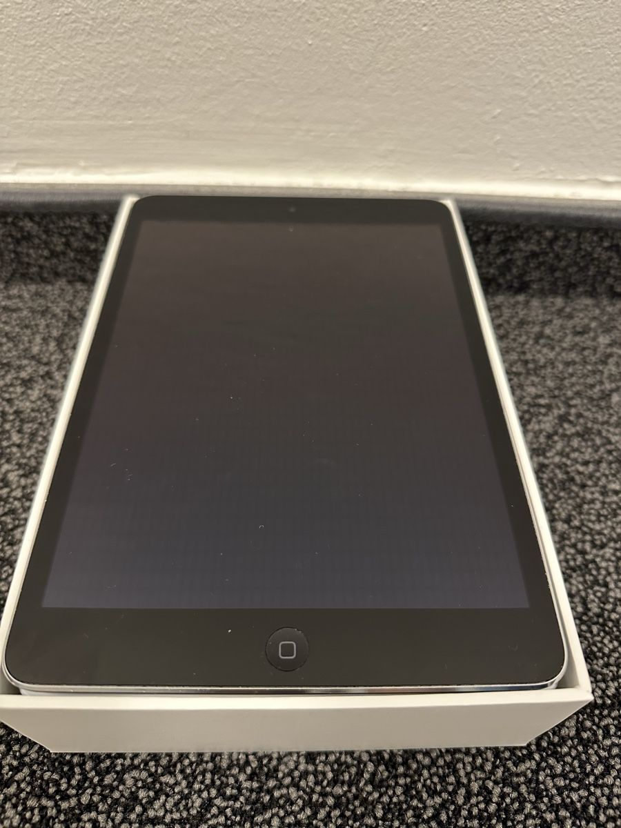 Apple Tablet PC: Ipad Mini 2 / 32 gb – Usato da Horgen venduto da Nathalie.Alicia
