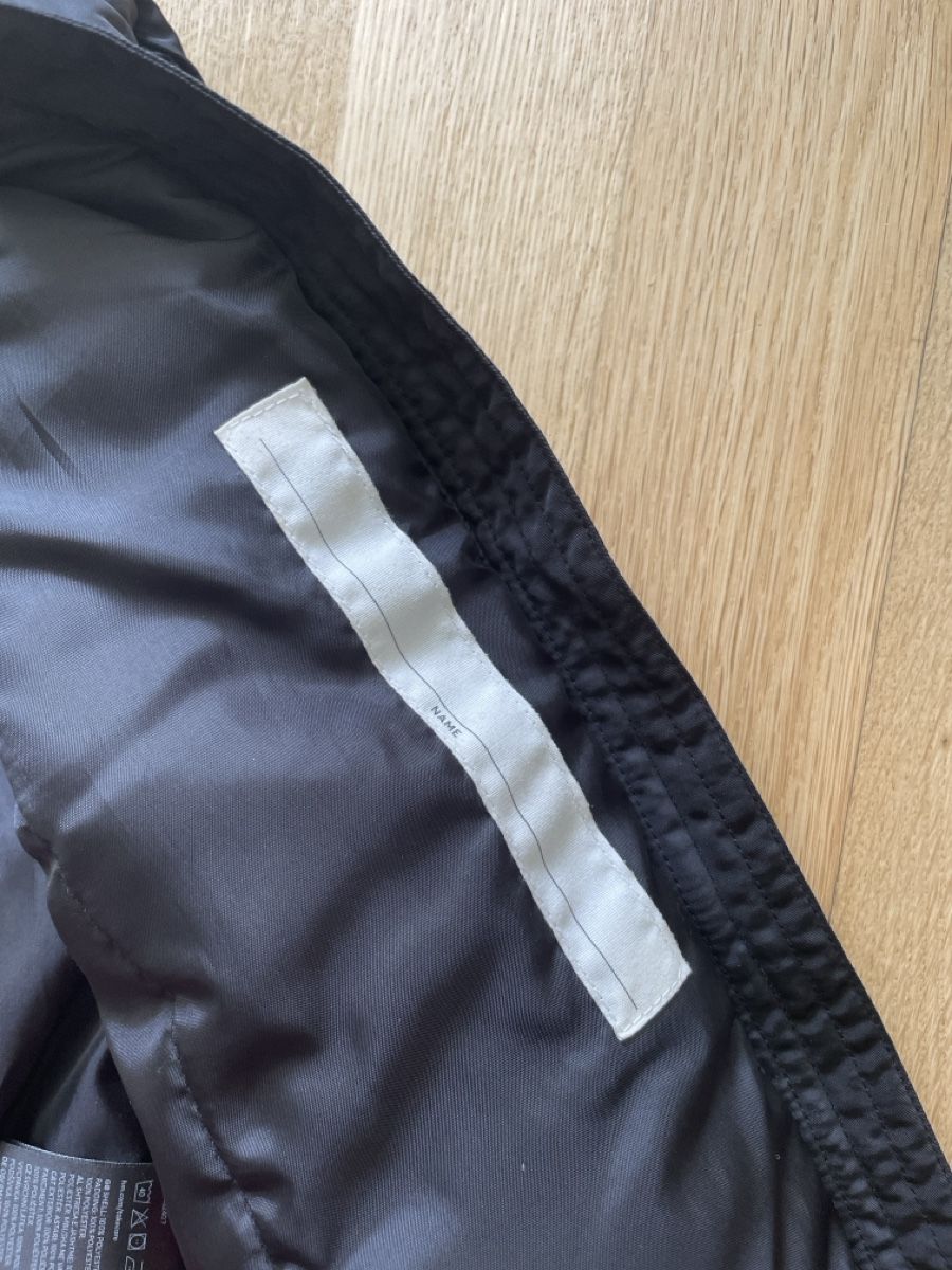 H&M Gilet & Giacche: Schwarze H&M Weste, Top Zustand – Usato da Rüfenacht BE venduto da Edinas_shop 7