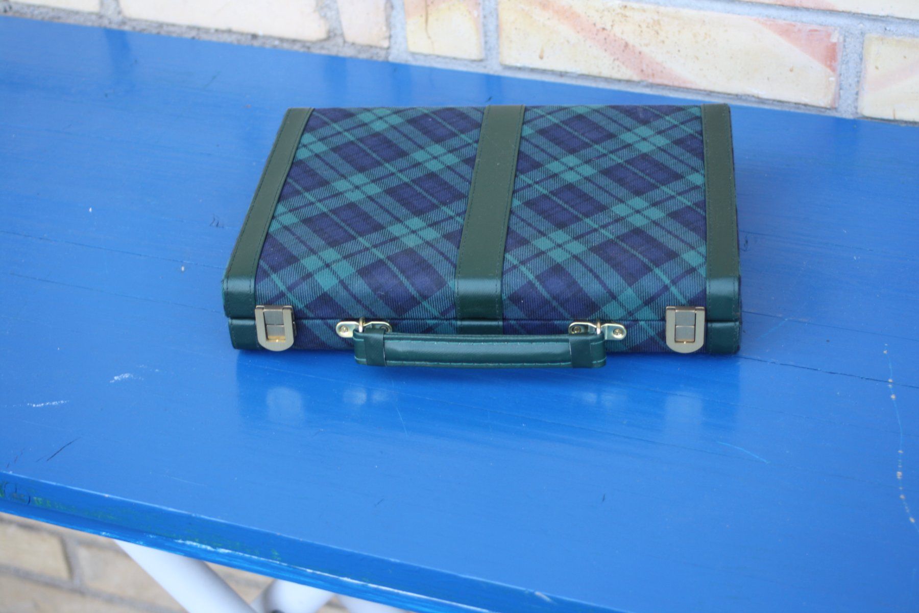 Giochi: BACKGAMMON SPIEL IM KÖFFERCHEN – Usato da Wauwil venduto da Pneuedy 2