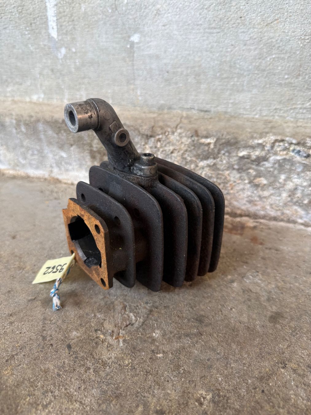 Fantic Mofa-Ersatzteile: Fantic Issimo Mofa Zylinder – Defekt aus Fahrni b. Thun von berger_tuning34 1