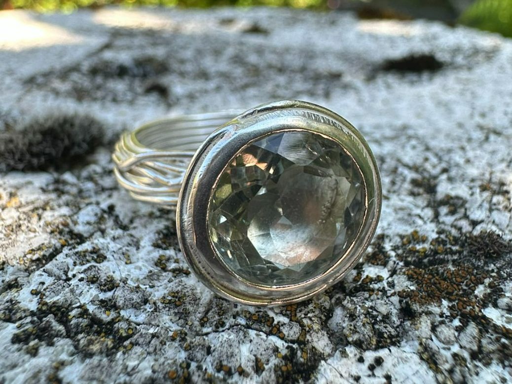 Olga Ribler Bagues: Prasiolith Ring Silber hellgrün  Unikat 54 – Neuf (Voir description) à Luzern par Schmuckoutlet 1