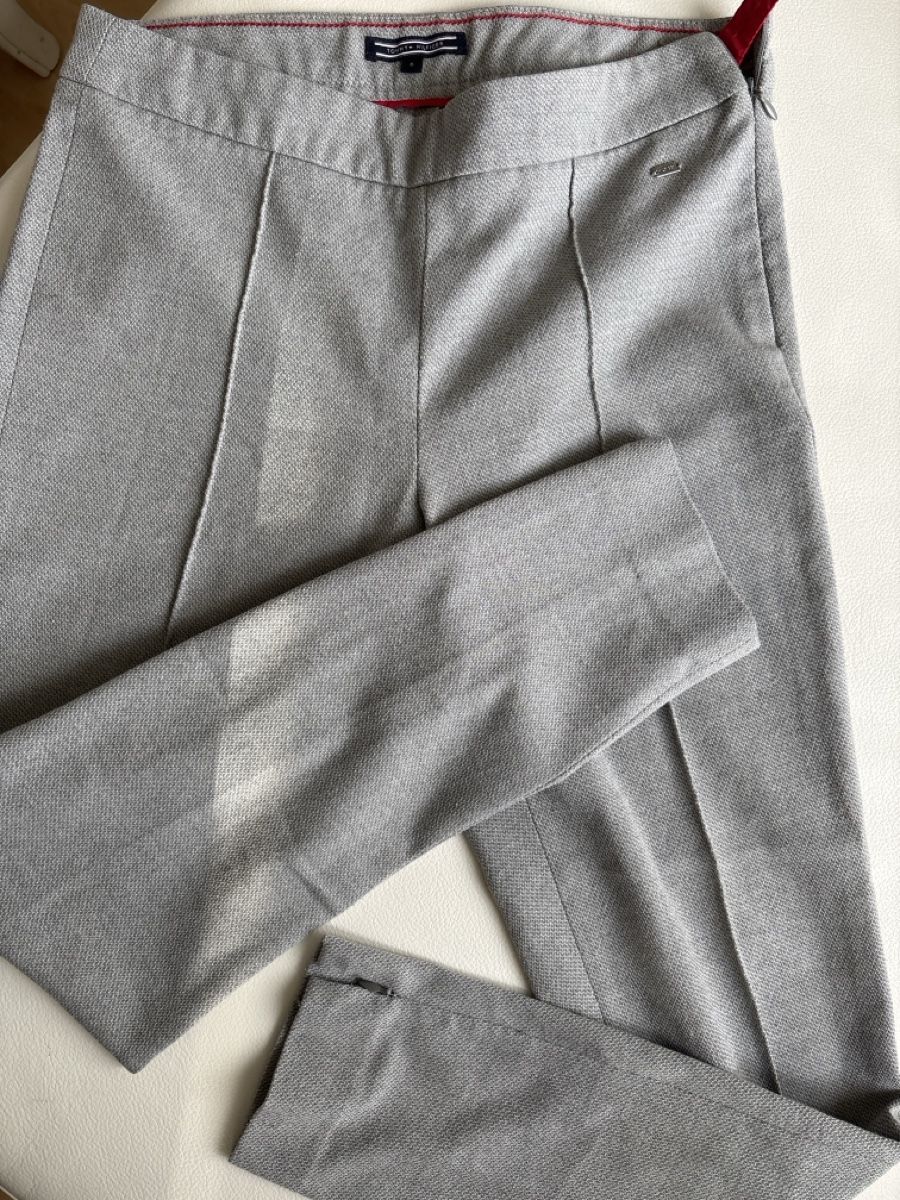 Tommy Hilfiger Pantalons: Tommy Hilfiger Hose Grau Top! – D'occasion à Zofingen par MasterPCI 7