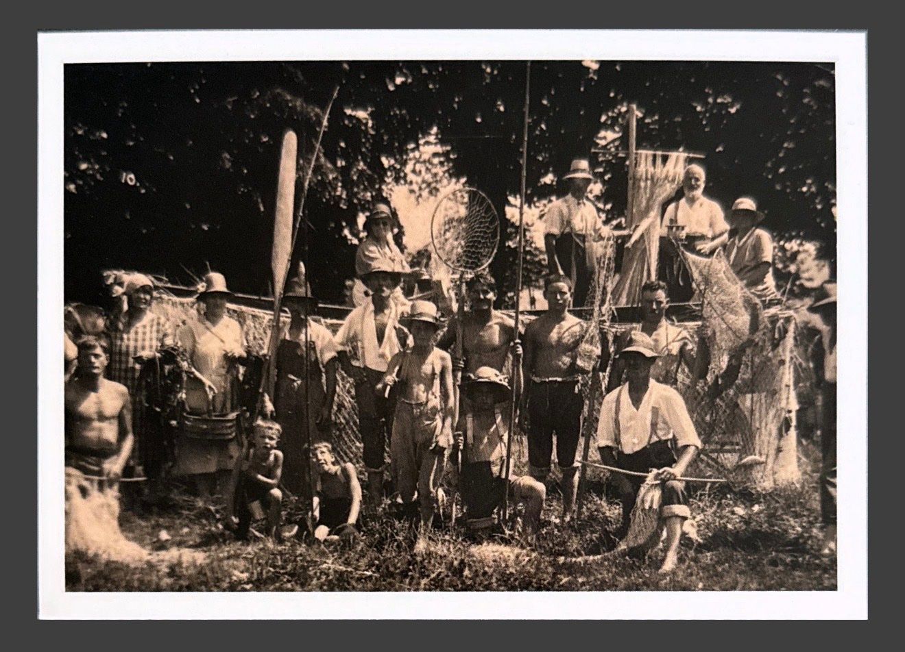 Cartoline postali: Carte postale ancienne groupe de pêcheurs neuve – Nuovo (secondo la descrizione) da Fleurier venduto da jea_j77g