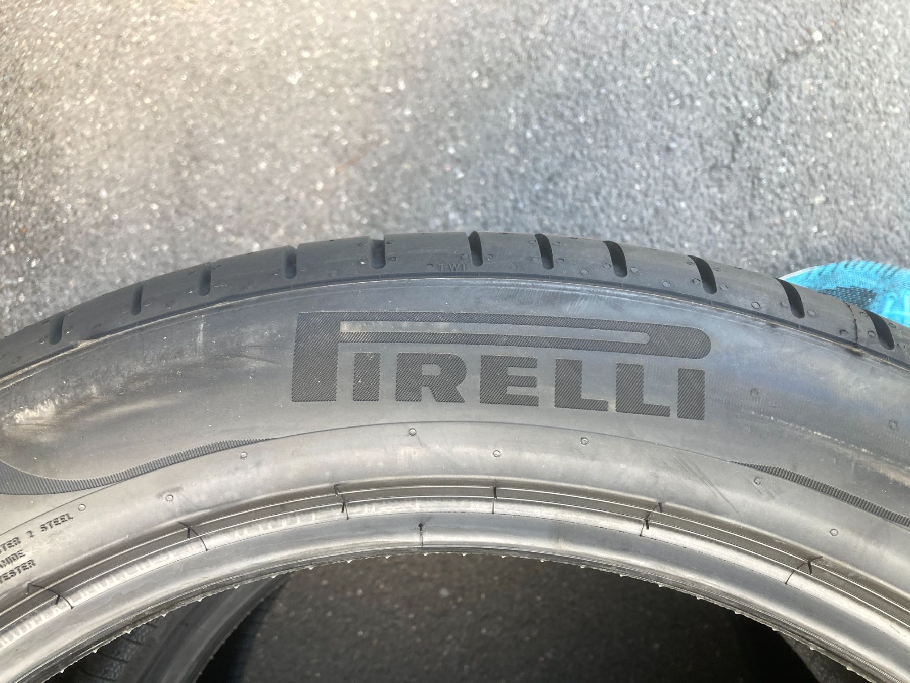 Pirelli Pneus & Kompletträder: 255/45R19 Pirelli Sommerpneu – Neu und originalverpackt aus Cham von Cham6332 3