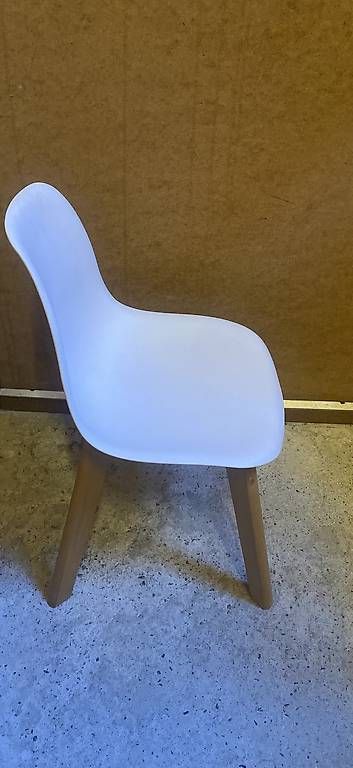 Stühle: Chaise enfant inspiration eames – Gebraucht aus Vevey von Raymonde_J 1
