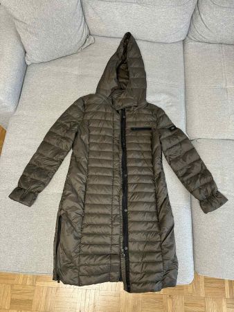 EDC Leichte Daunenjacke Grün
