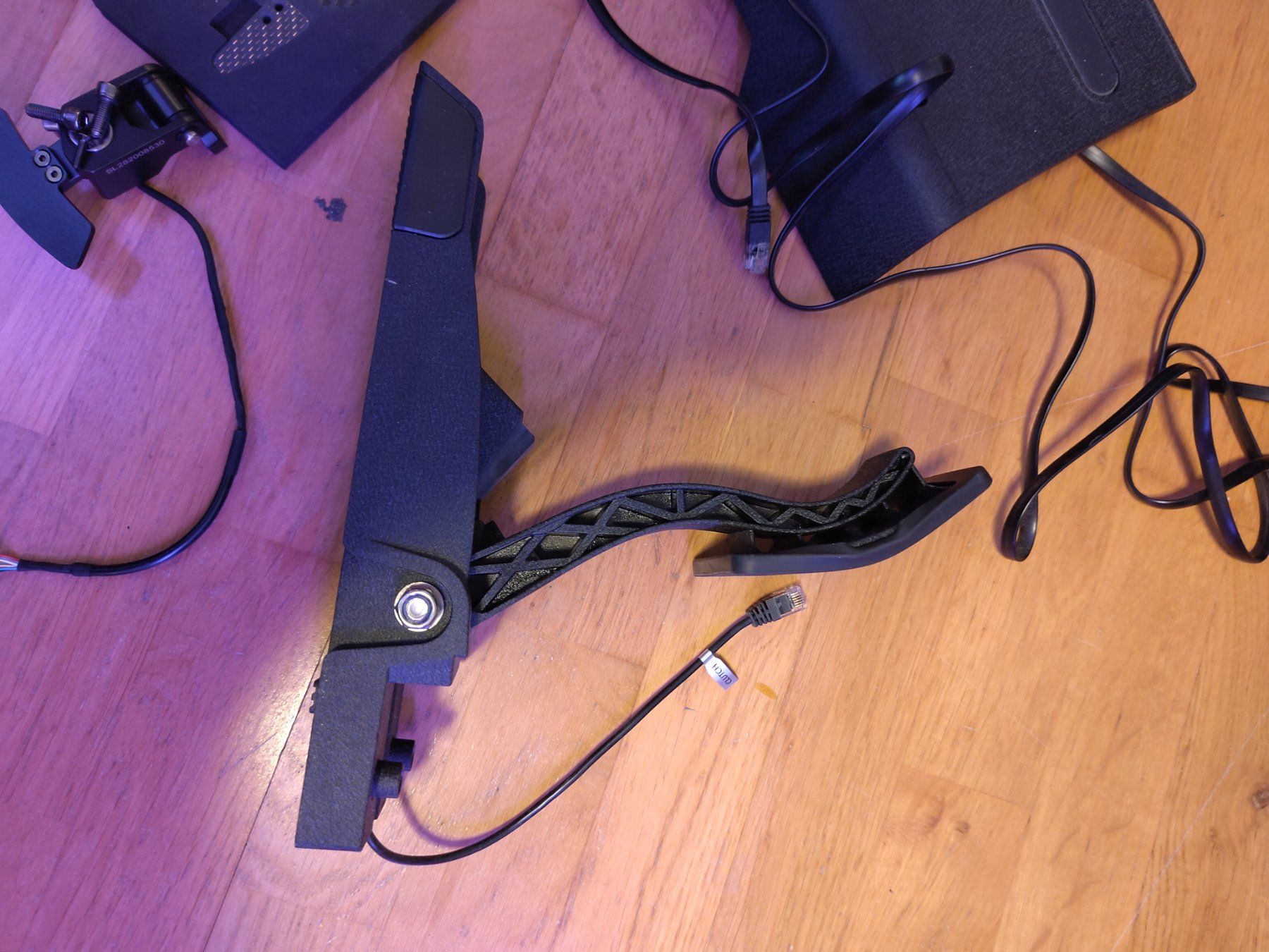 Fanatec Controller: Fanatec SimRacing Lenkrad (8Nm) und Pedale – Usato da Grabs venduto da fordmustangel 3