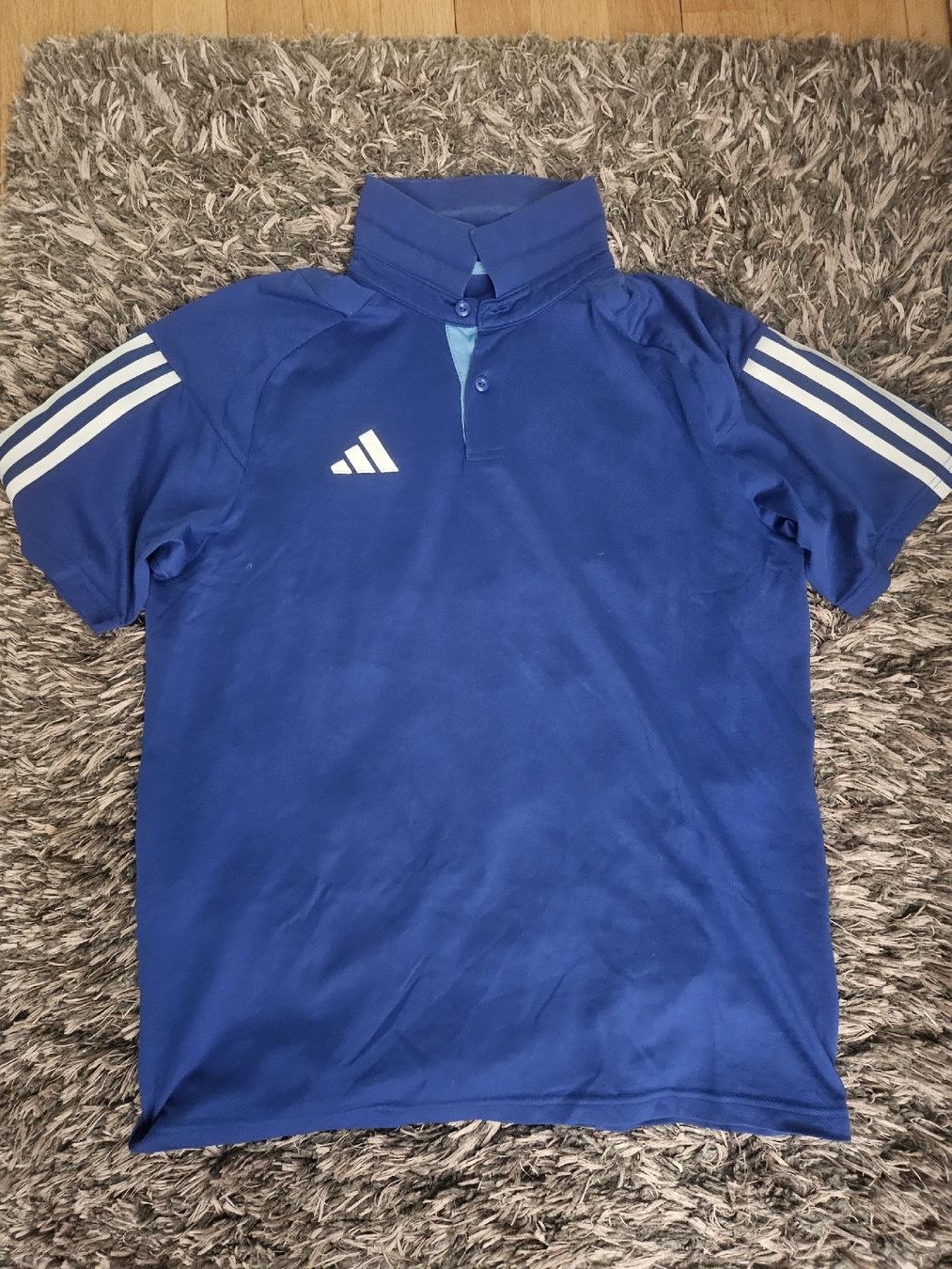 Adidas Magliette Polo: Adidas Polo Shirt Gr.M – Usato da Emmenbrücke venduto da TopGato