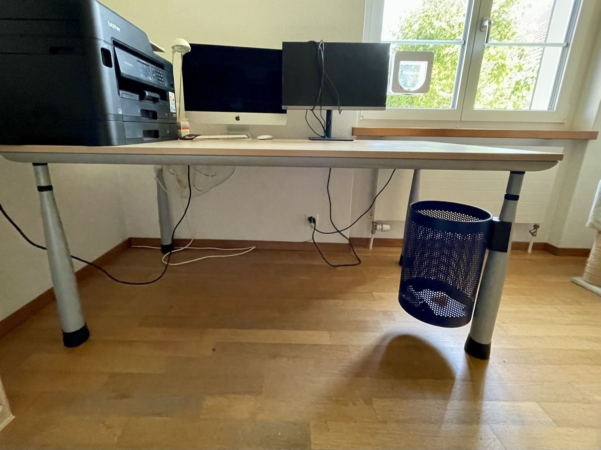 Bureaux: Schreibtisch – D'occasion à Dinhard par Chula84