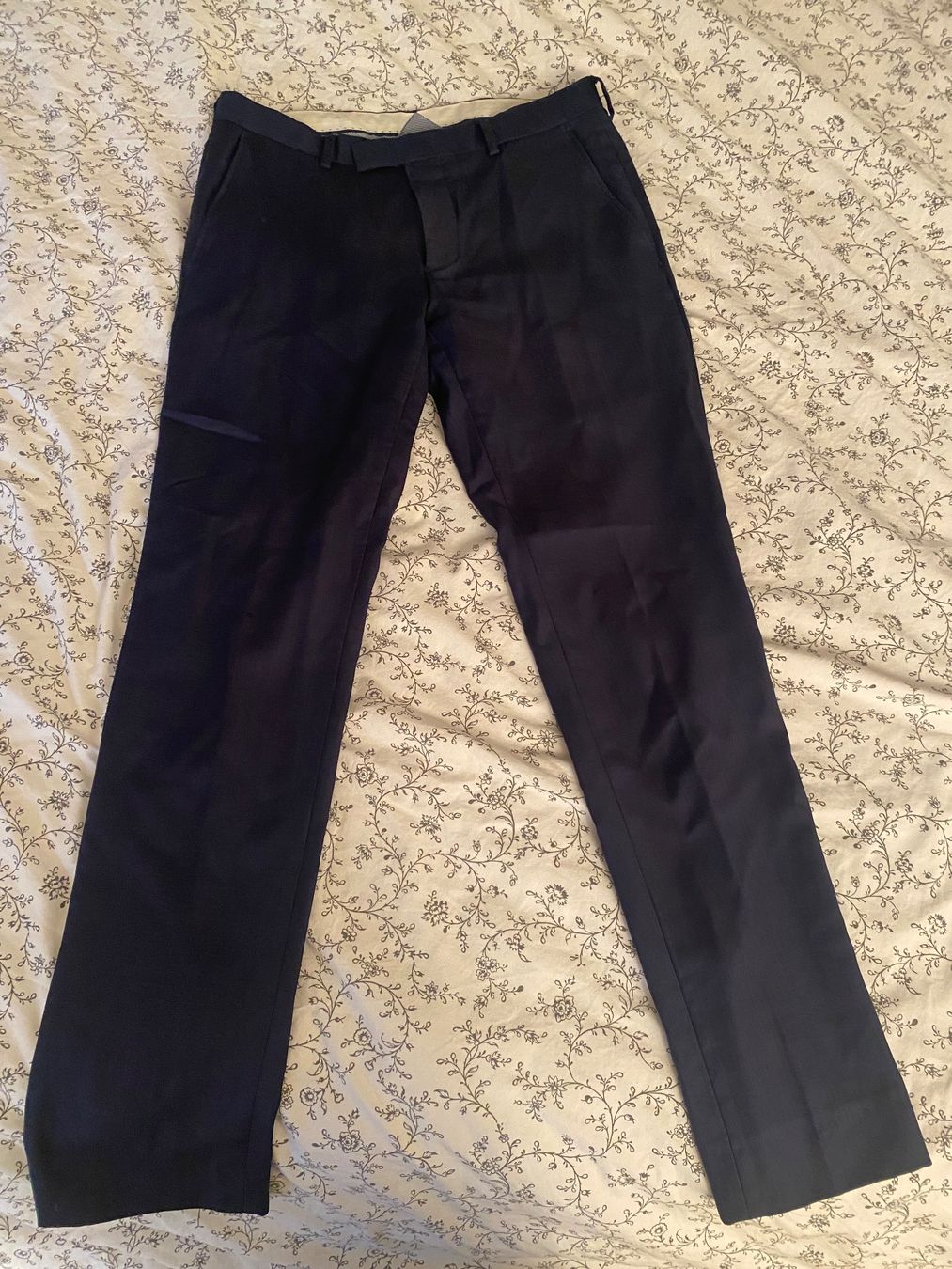 Pantalons: Dark blue TM Lewin suit trouser – D'occasion à Zürich par mel_z6hd