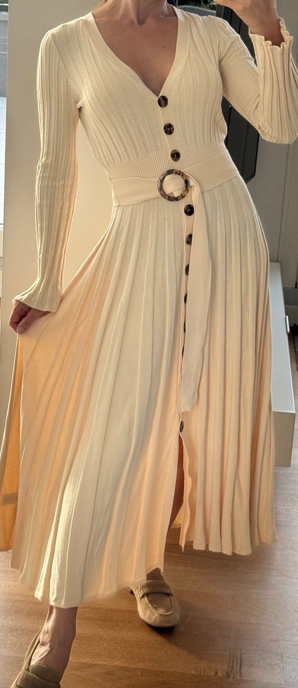Kleider: Strickkleid Nicholas Gr. 34 beige – Gebraucht aus Stansstad von InStyle8 3