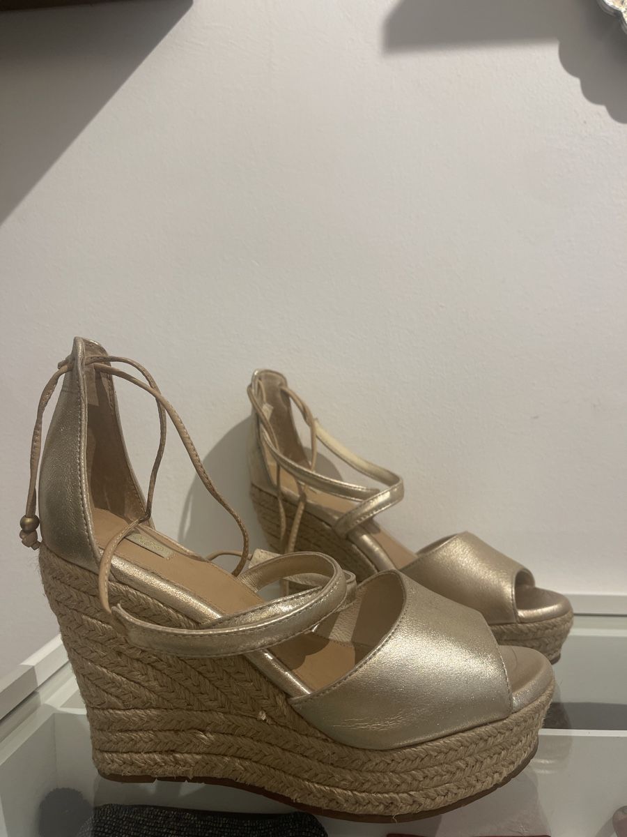 Ugg Scarpe da donna: Sandales UGG compensées dorées Tw8 – Usato da Lausanne venduto da Mode_350 1