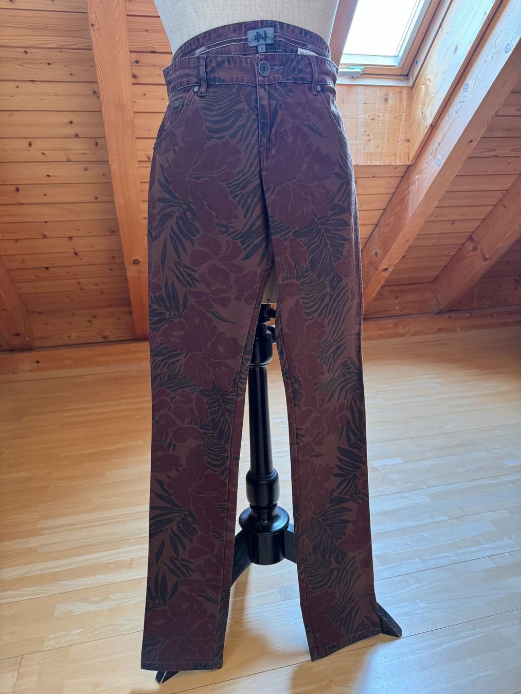 Nile Pantaloni: Hose von Nile mit Blumenmuster – Usato da Stäfa venduto da Mofi8712 6